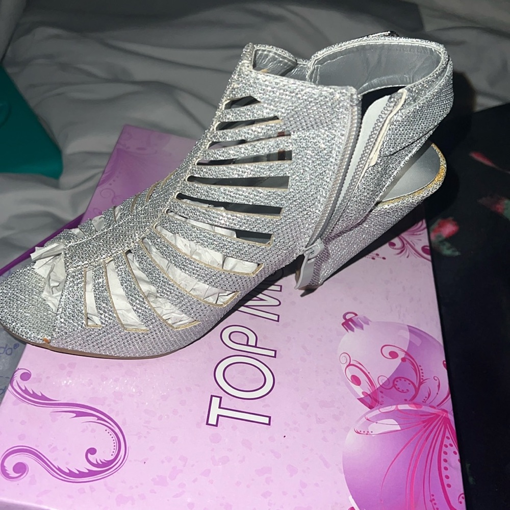 Women’s shoes all different brands and sizes are from 6- 8